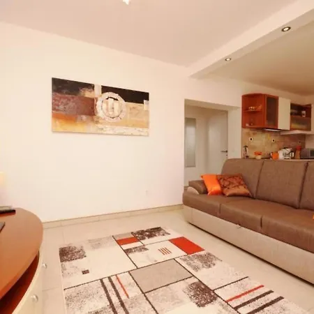 Apartament Strandnahe In By Interhome Podstrana