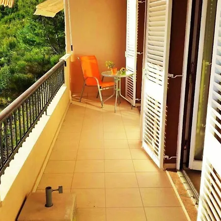 Apartament Strandnahe In By Interhome Podstrana
