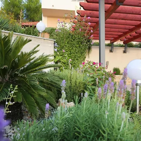 Strandnahe In By Interhome Podstrana